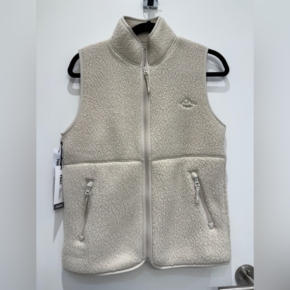TNA Fleece Vest - Picture 1 of 4
